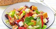 Ensalada mixta con queso manchego