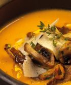 crema calabaza, setas y queso manchego