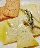 Queso manchego al romero