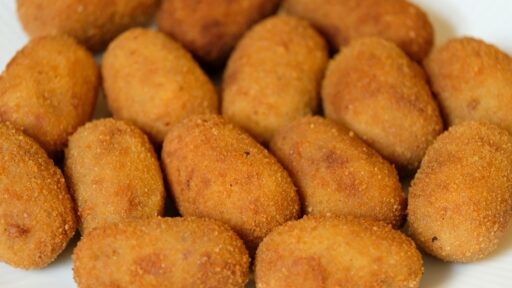 croquettes, meal, yummy